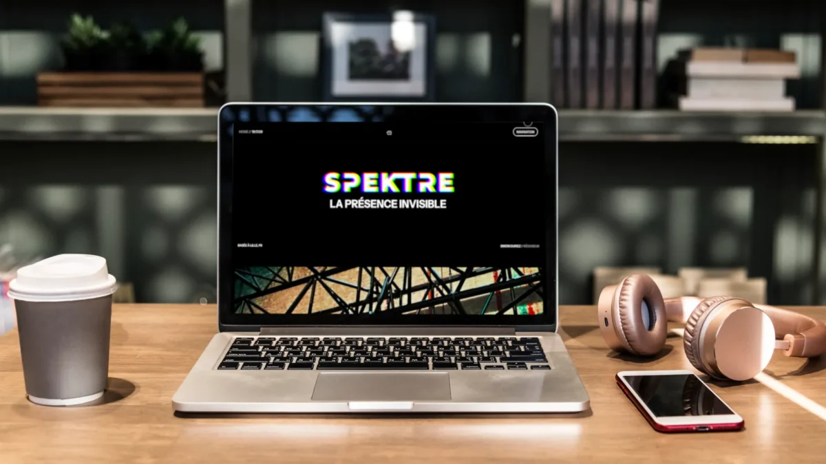 Spektre, Régisseur de spectacles